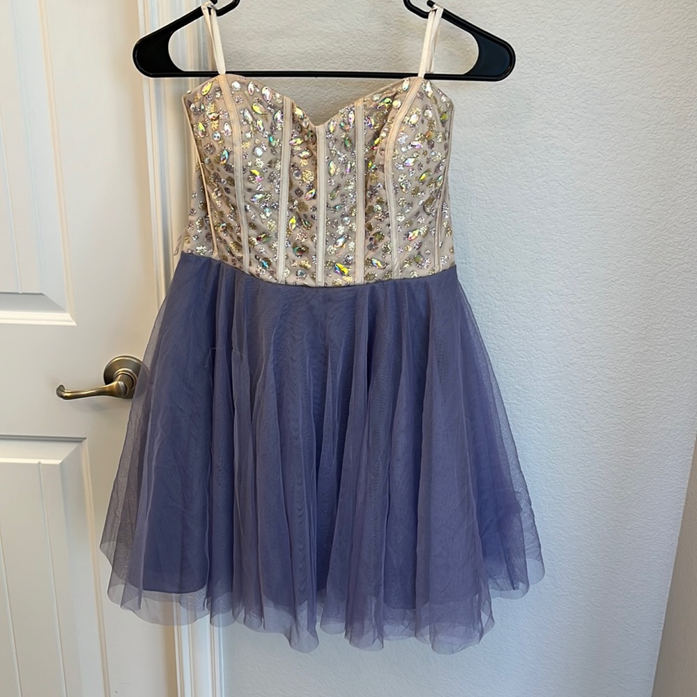 Nights by TeezeMe in Size 11 homecoming/prom dress